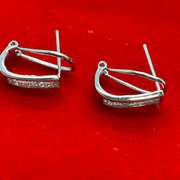 BRAND NEW LADIES 18K WHITE GOLD AND DIAMOND EARRINGS