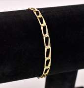Distinct Curb Link Bracelet in 14K Yellow Gold