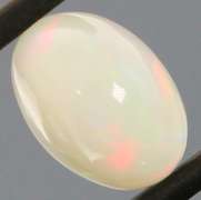 Gorgeous 2.62ct white Welo Opal