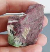 Really cool 388.50ct Ruby in Zoisite