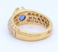 Powerful Yellow Gold oval Sapphire with Diamond Ring