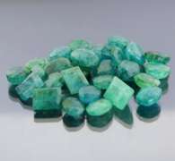 Heavy 228ct collection of Emeralds