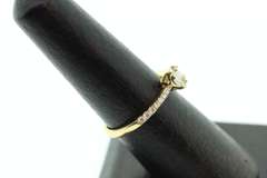 Splendid 18kt Yellow Gold Diamond Ring