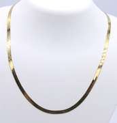 Attractive Yellow Gold Herringbone Chain Necklace