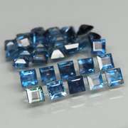 Natural 4.28ct blue Sapphire set with multiple hues