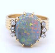 Vintage Yellow Gold oval Opal and Diamond Ring