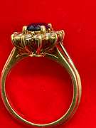 18K YELLOW GOLD RING WITH SAPPHIRE AND DIAMONDS