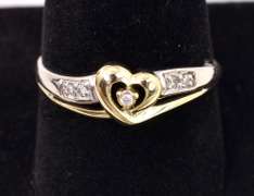 Wonderful Heart Diamond Ring in Yellow Gold