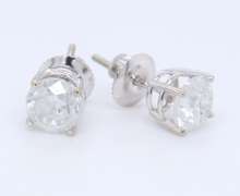 Elegant White Gold 1.50ctw Diamond Stud Earrings