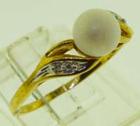 10KT Yellow Gold White Stone Ball Ring