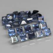 Heated only 4.46ct blue Sapphire set with multiple hues
