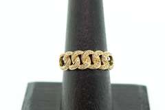 Chic 18kt Yellow Gold Diamond Chain Band