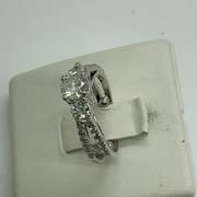 CERTIFIED LADIES 14K WHITE GOLD AND DIAMOND RING