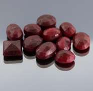 Tremendous 130.72ct collection of Rubies