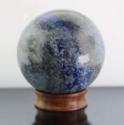 Eye catching 1,676ct bullseye Lapis sphere