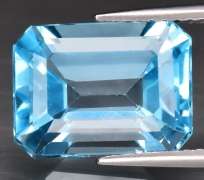 Amazing 6.70ct emerald cut sky blue Topaz