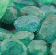 Heavy 236ct collection of Emeralds