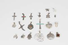 .925 Sterling Silver Curated 20 Pendant Lot Various Sizes & Styles