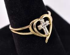 Lovely Diamond Cross Ring in Yellow Gold