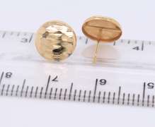 Nice Yellow Gold Bottom Stud Earrings