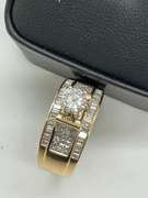 CERTIFIED LADIES 14K GOLD AND DIAMOND ENGAGEMENT RING