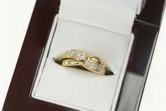 14K Yellow Gold 0.18 Ctw Diamond Classic Simple Engagement Ring