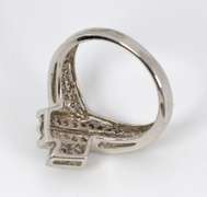 Nicely Styled WG Diamond Ring
