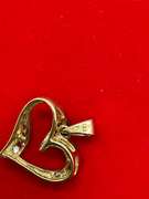 YELLOW GOLD AND DIAMOND HEART PENDANT