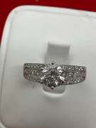 CERTIFIED LADEIS 14K WHITE GOLD AND DIAMOND ENAGEMENBT RING