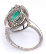 Wonderful White Gold Pear Shape Cut Natural Emerald and Diamond Ring