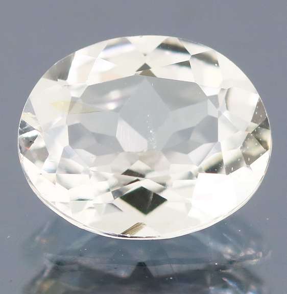Glittering 5.18ct diamond white Topaz
