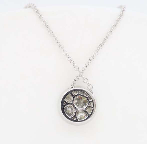Hearts on Fire Diamond Cluster Necklace in 18k