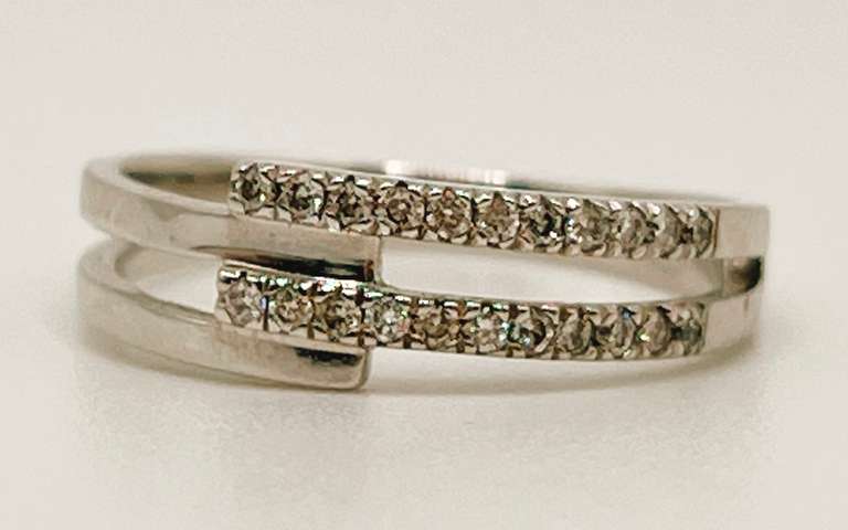14kt Solid White Gold & Diamond Band Ring