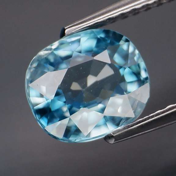 Glittering 2.61ct 7x8mm diamond luster blue Zircon