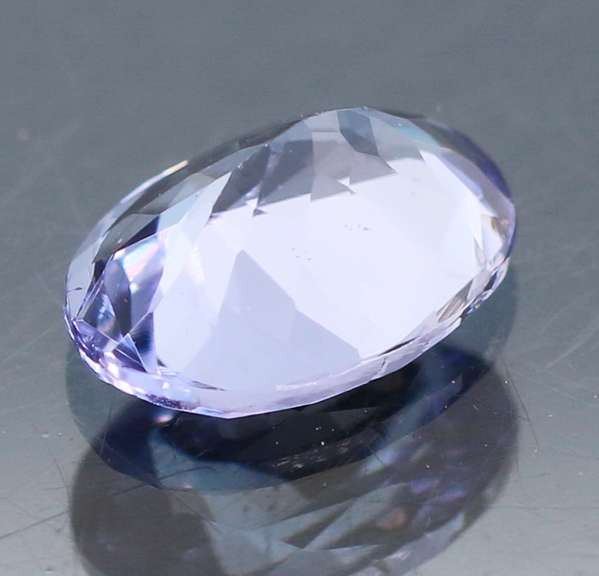 Amazing 1.03ct oval cut Tanzanite