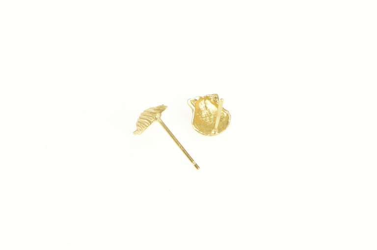 14K Yellow Gold Scallop Sea Shell Beach Motif Stud Earrings