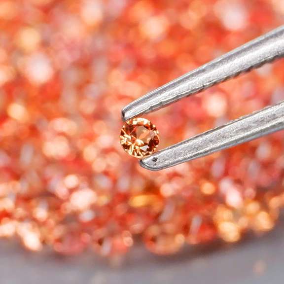 Superb 3.05ct diamond cut Songean Sapphire set