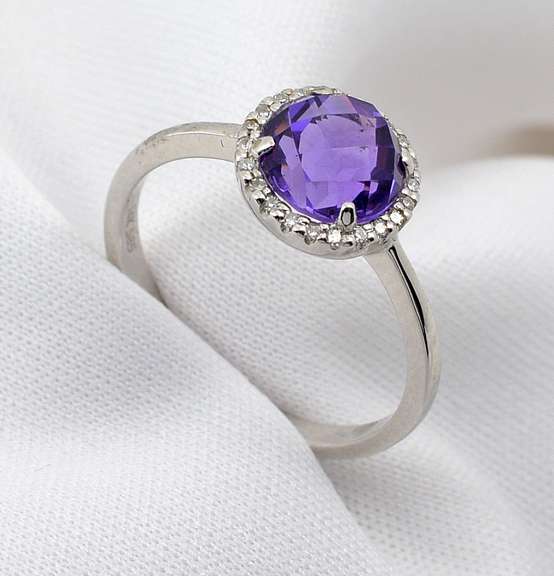 Sassy Amethyst & Diamond Ring in 14K WG
