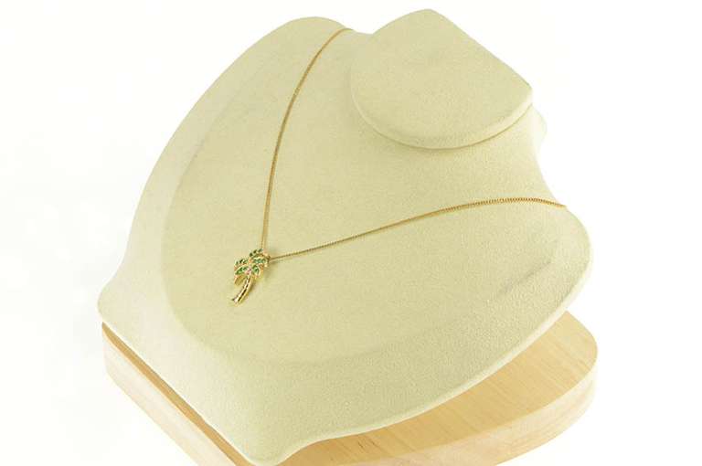 14K Yellow Gold Emerald Diamond Palm Tree Tropical Motif Pendant