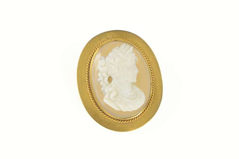 14K Yellow Gold Ornate Oval Carved Agate Cameo Statement Pin/Brooch