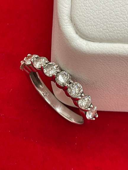 LADIES 14K WHITE GOLD AND DIAMOND BAND