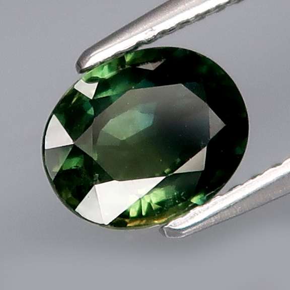 Rich 1.55ct forest green Sapphire