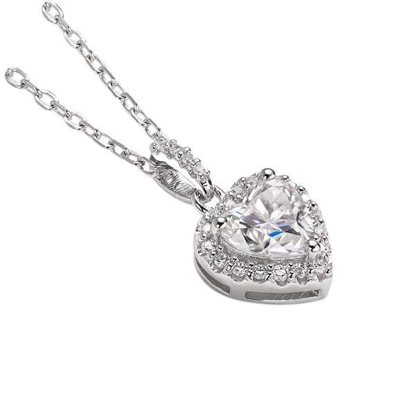 Sparkling 1ct VVS1 White G-H Fire Heart Moissanite Pendant