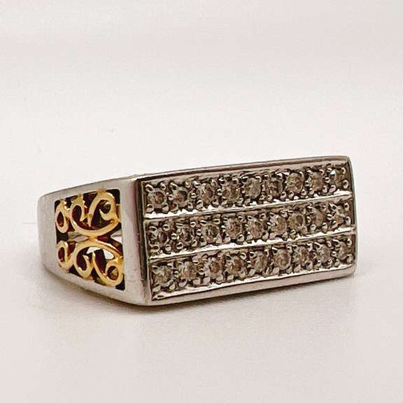 14kt Gold & Diamond Band