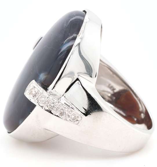 8.75ct Oval Opal and 0.25ctw Diamond Ring in 14K