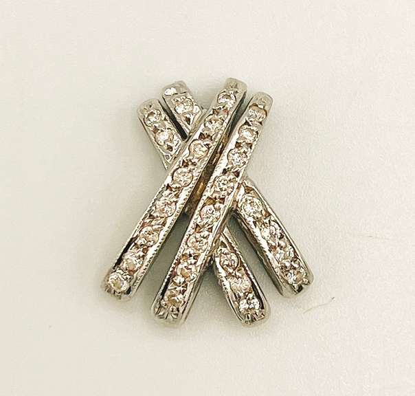14k White Gold Pendant with Diamond Accents