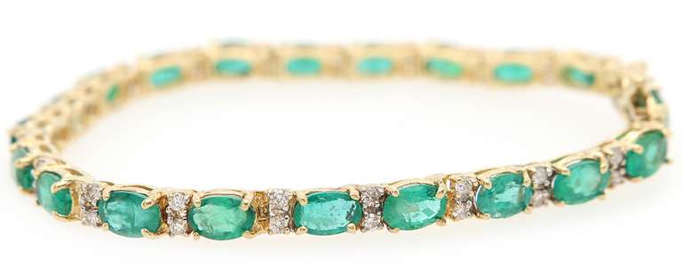 10.0ctw Oval Emeralds and 0.60ctw Diamond Tennis Bracelet in 14K Yellow Gold