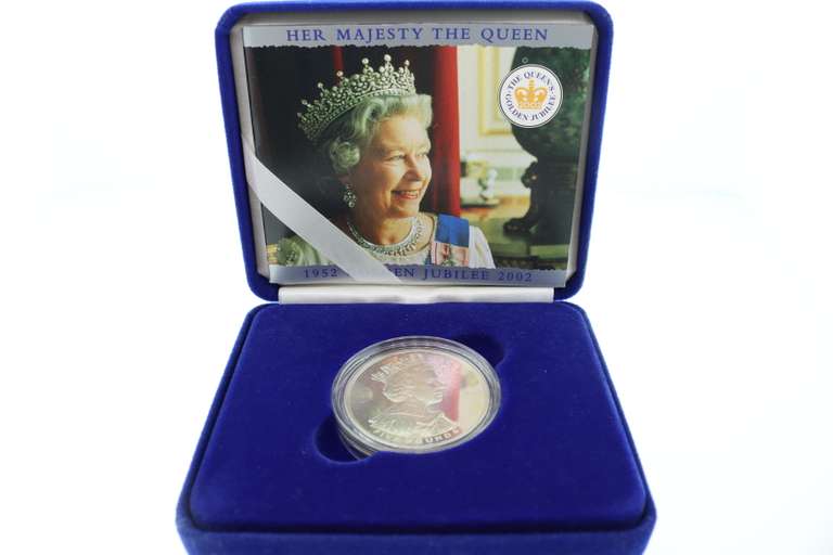 Five Pounds .925 sterling silver coin. The queen's golden jubilee