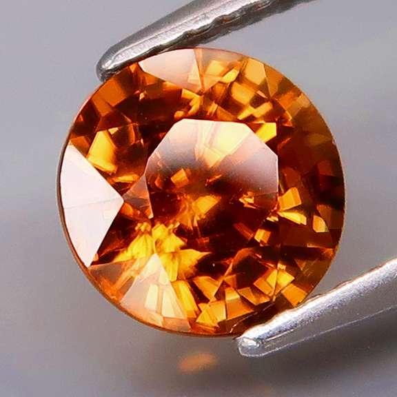 Tremendous UNHEATED 2.71ct Tanzanian whiskey Zircon
