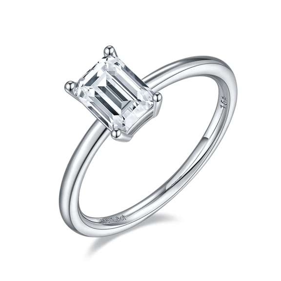 Emerald Cut 1.00ct VVS1 White F-G Fire Moissanite Ring